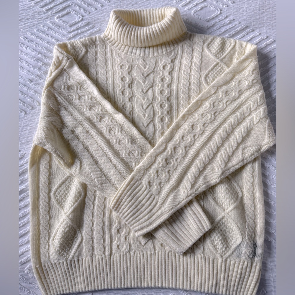 Kollar knit turtleneck